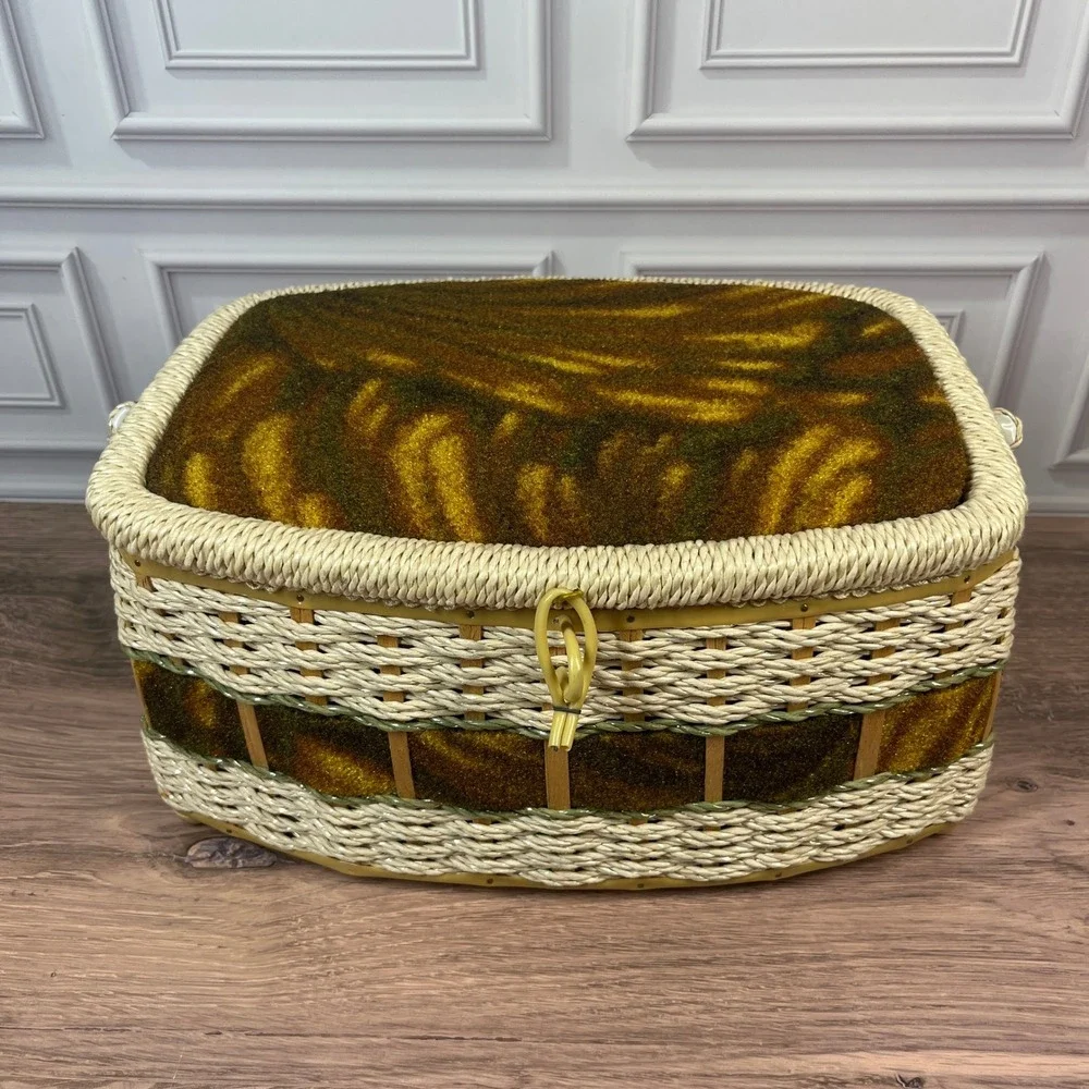 Vintage‎ Dritz Sewing Basket Wicker Style w/Handle Woven Japan Oval Velvet MCM